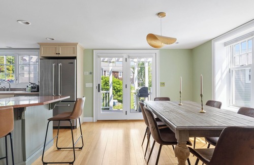 Snug Harbor Casa | Beach House Near East Matunuck State Beach