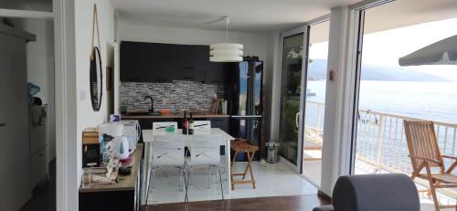 Novi Vinodolski Apartamento | Beach House Novi