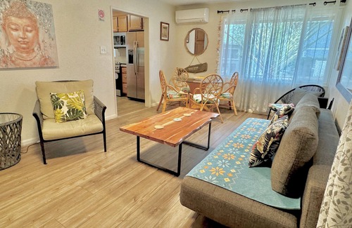 Ewa Casa | Beach house , ocean breeze, parking