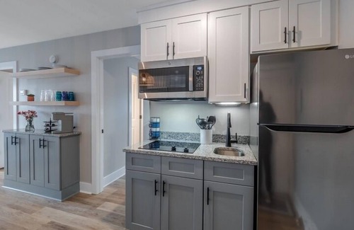 Yaupon Beach Hotel | Beach House OKI - Two Bedroom Suite in hotel on Oak Island, North Carolina