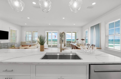 West Panama City Beach Casa | Beach House - Reel Em Inn by PHG