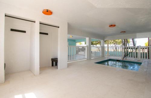 Bradenton Beach Casa | Beach House Resort 10
