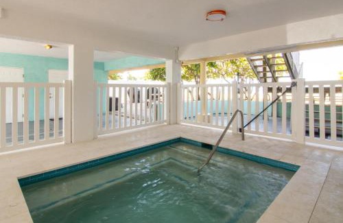 Bradenton Beach Casa | Beach House Resort 10