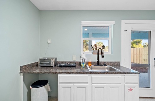 Bahama Beach Casa | Beach House Sunset Paradise Studio - Beach, Free Golf Round Daily
