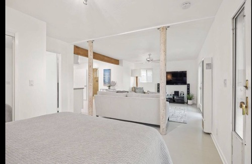 Mussel Shoals Casa | Beach house secluded private bottom floor