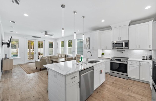 Panama City Beach Casa | Beach House - Sugary Sands by PHG