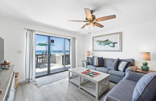 West Panama City Beach Casa | Beach House - Summer Reign by Panhandle Getaways