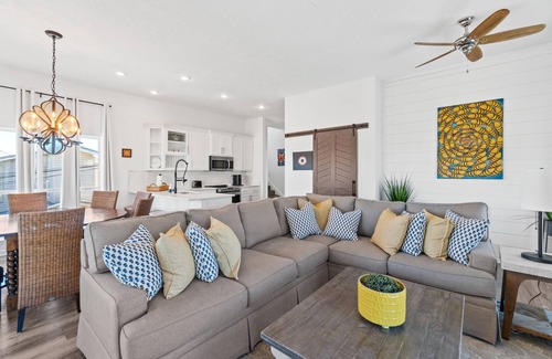 Laguna Beach Casa | Beach House - The Sandcastle by PHG