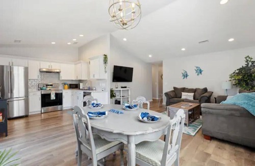 Myrtle Grove Casa | Beach House Vacation