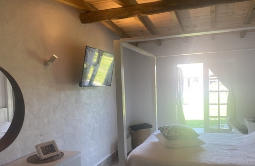Ancora Villa | Romantic house 1 km from the beach, with heated pool and jacuzzi