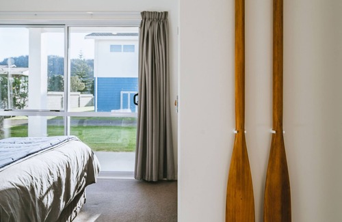 Whangamata Apartamento | BEACH HOUSE Whangamatā (APARTMENT) - 100m from Harbour
