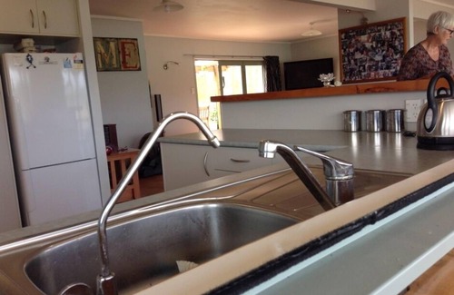 Parua Bay Casa | Beach House with Amazing Views