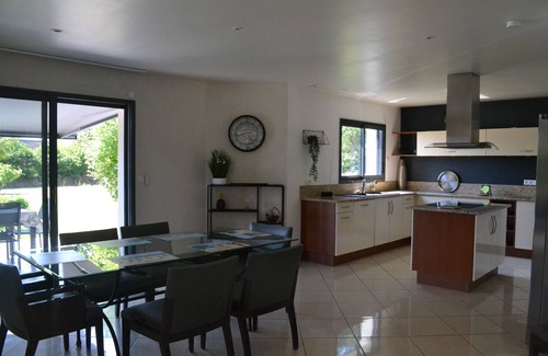 Fouesnant Casa | Beach house with large garden and heated pool