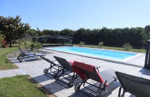 Fouesnant Casa | Beach house with large garden and heated pool