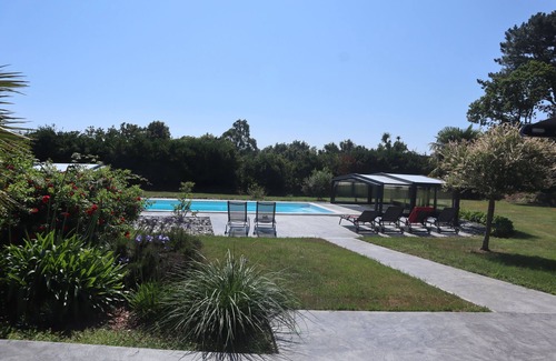 Fouesnant Casa | Beach house with large garden and heated pool