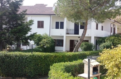 Vasto Casa | Casa de playa con gran jardín
