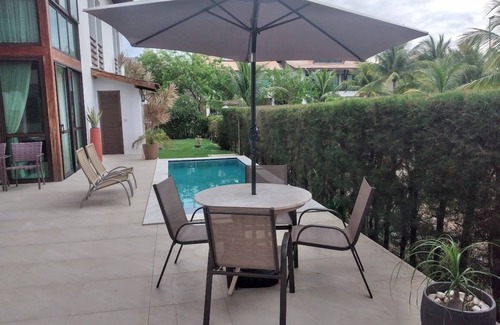 Porto de Galinhas Casa | Casa de playa con piscina ubicada en el mejor condominio de playa en Muro Alto