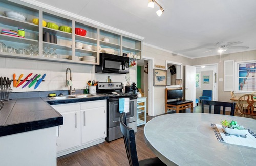 Emerald Isle Cabaña | Beach King Size suite cottage B retreat with 2 queen size bunks