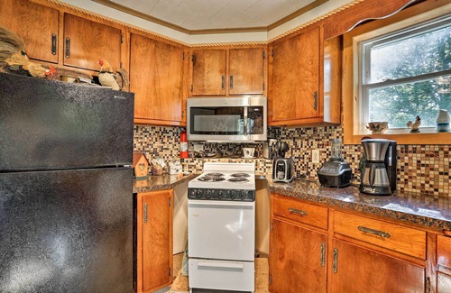 Beach Lake Cabina | ¡NUEVO! Beach Lake Cabin en Delaware River w / Sunroom!
