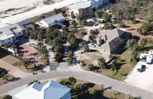 Port St. Joe Casa | Beach Life RV ... Come relax and play on the beaches of south Cape San Blas!