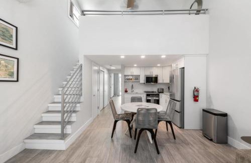 Seven Mile Beach Apartamento | Beach Living at Island Pine Villas 'BLJW'
