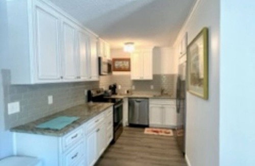 Windy Hill Apartamento | Beach Love large1BR Suite, NEW POOL MAY 2024, pets ok, walk to beach, Parking