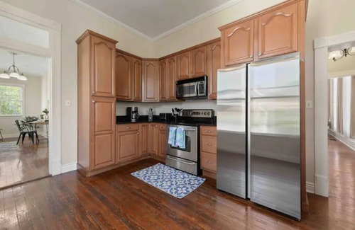 Gulfport Casa | Beach Modern Victorian Retreat in Sunny Gulfport!