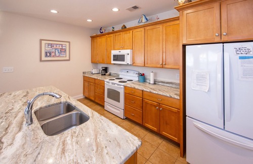 Northeast Virginia Beach Casa | Beach Music - North End VB
