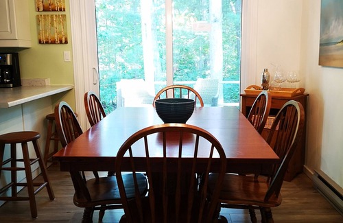 Grand Bend Casa | Beach O Pines - Black Bear Cabin