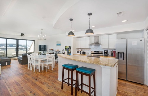 Mexico Beach Condominio | Beach Paradise - Perfect Ocean Views - Pool & Sauna & Breakfast!