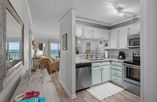 Windy Hill Apartamento | 2/2 Oceanfront Condo w/ Pool - Windy Hill