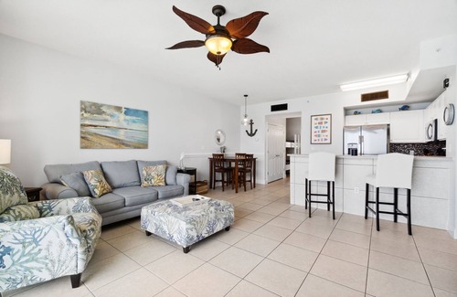 Miramar Beach Condominio | Beach Please! 9th Floor! Beach Service is Included