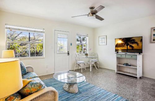 Gulfport Casa | Beach Quarters #6