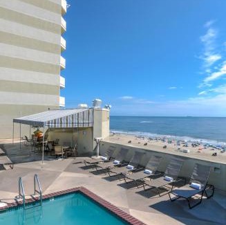Northeast Virginia Beach Complejo | Beach Quarters Resort