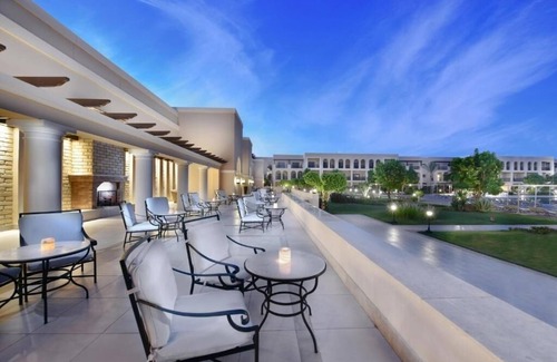 Sharm El Sheikh Hotel | Beach Retreat: 2 Rooms, 12 Pools, Waterslides, Spa, Kids’ Club, Games & Dining