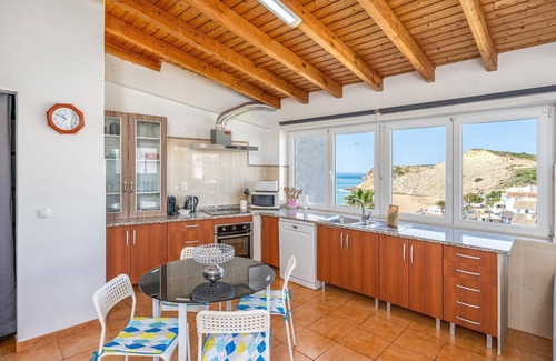 Burgau Apartamento | Refugio en la Playa de Burgau