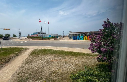 Wasaga Beach Apartamento | Beach&Riverside/Prime Location!