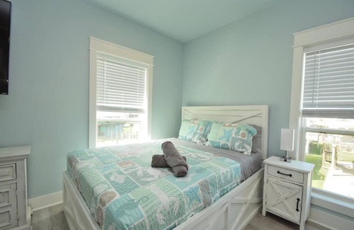 Port Bolivar Casa | Beach Sands 1 New Build Private Pool/Hot Tub