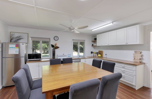 Amity Point Casa | Beach Shack From Yesteryear With All The Modern Comforts