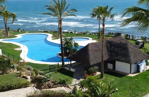 Sitio de Calahonda Apartamento | Apt costeras.Fab.Piscinas.A pie a todas las instalaciones.COMIDA Gratis lleve.