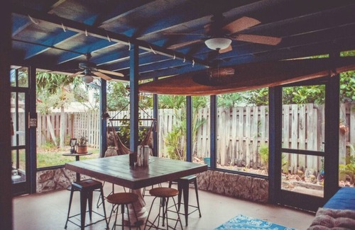 Ocean Spray Estates Casa | Beach-side home. lounge Pool, sleeps 8, walk to the beach!