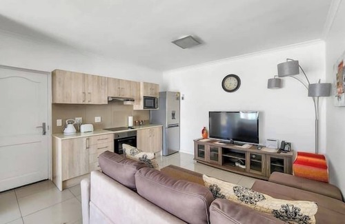 Cape Town Apartamento | Beach-side, tranquil coastal retreat apartment