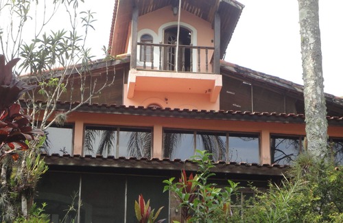 Sao Sebastiao Cabaña | Beach Site With Waterfalls