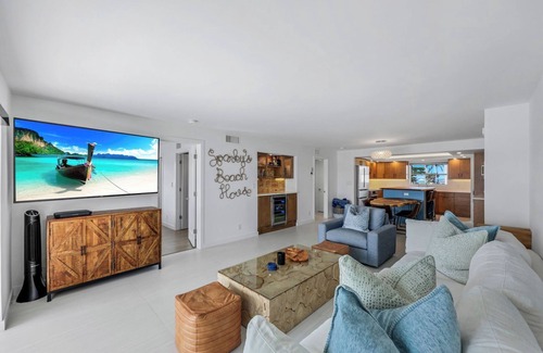 Connors Condominio | Beach Street Getaway! Vanderbilt Beach