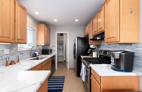 Oceano Casa | Beach Street Retreat | Sleeps 9 | Game Room