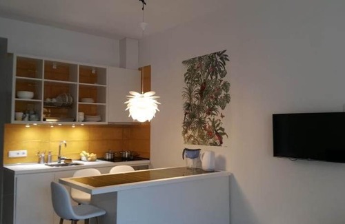 Kvariati Apartamento | Beach Studio Apartment in Kvariati