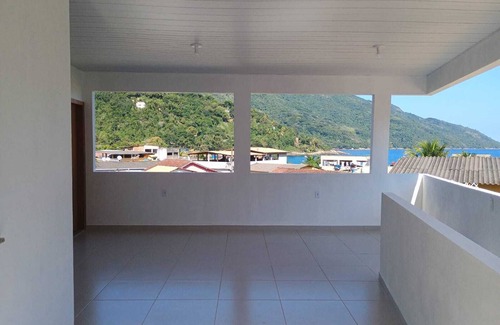 Camorim Apartamento | BEACH SUITE ROOM PROVETÁ ILHA GRANDE, JUST A FEW STEPS FROM THE SAND.