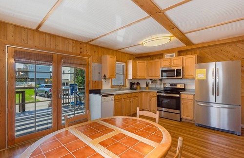 South Nags Head Casa | Beach, Sunrise, Views, community pool!