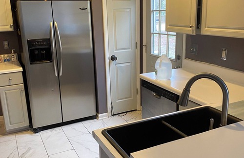 Myrtle Grove Casa | Beach Time 3 Miles from Carolina Beach. Pet Friendly 3 Bedroom Home with AC WIFi