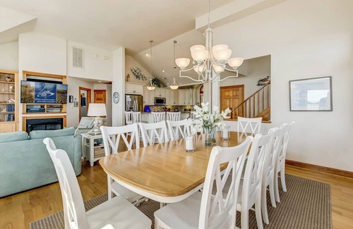 Duck Casa | Beach Treat | 1480 ft to the beach | Private Pool, Hot Tub, and Dog Friendly